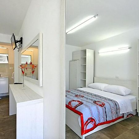 Apartmani Elio Умаг Экстерьер фото